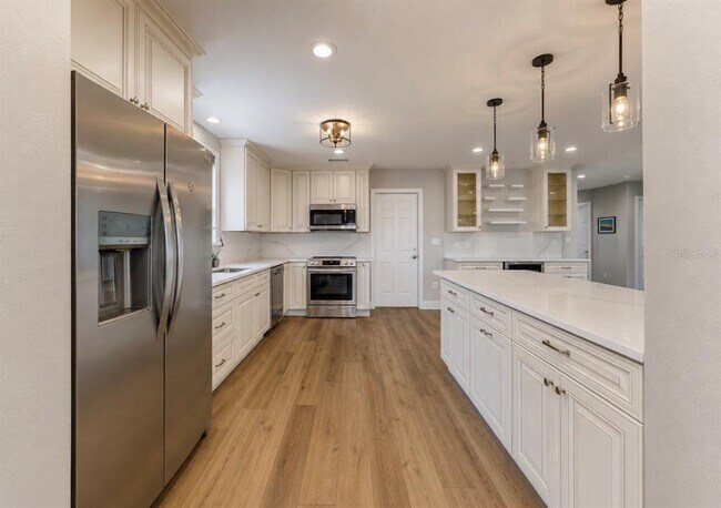 Building Photo - 6513 Abaco Dr