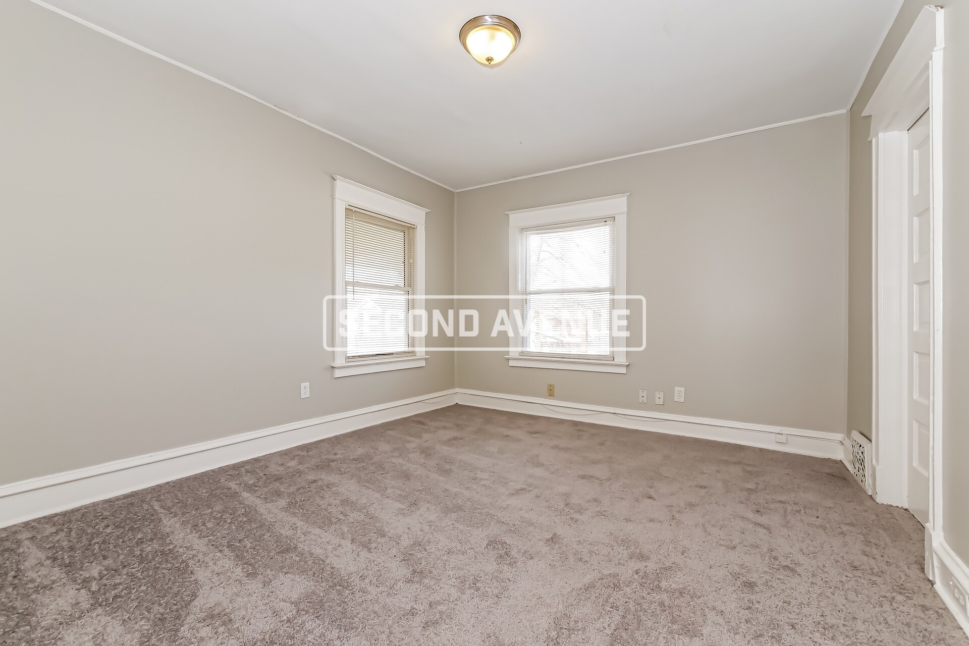 Building Photo - 3317 Agnes Ave