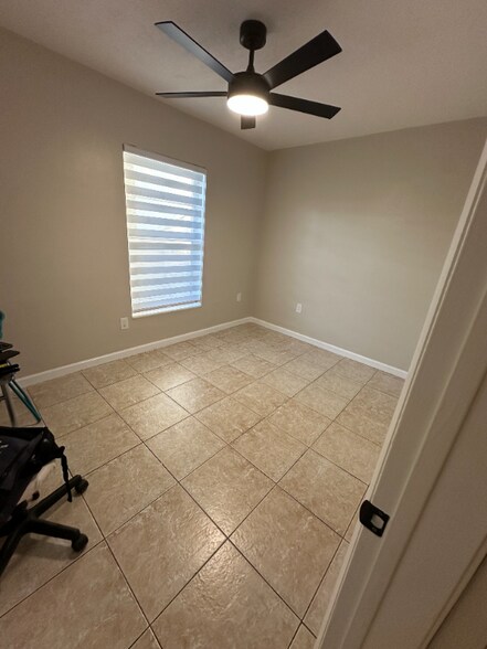 Building Photo - 12245 SW 116th Ln