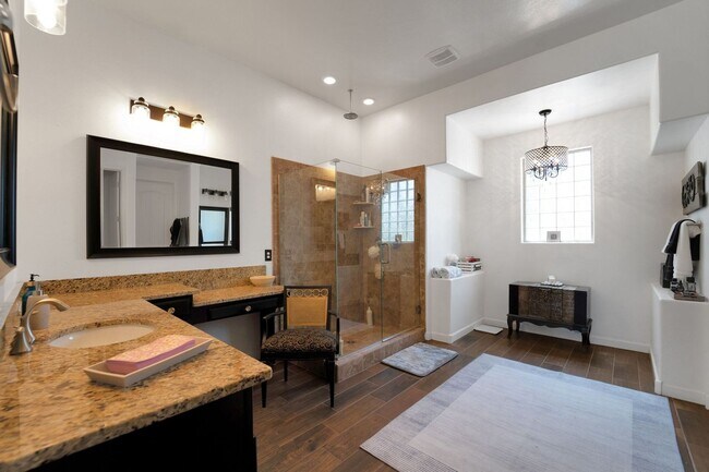 Building Photo - Spacious 4BR House in Cave Creek