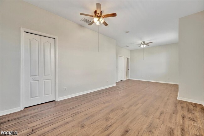 Building Photo - 10245 S Golden Elm Dr