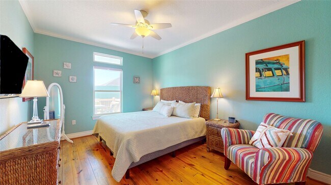 Building Photo - 1121 Blue Water Dr