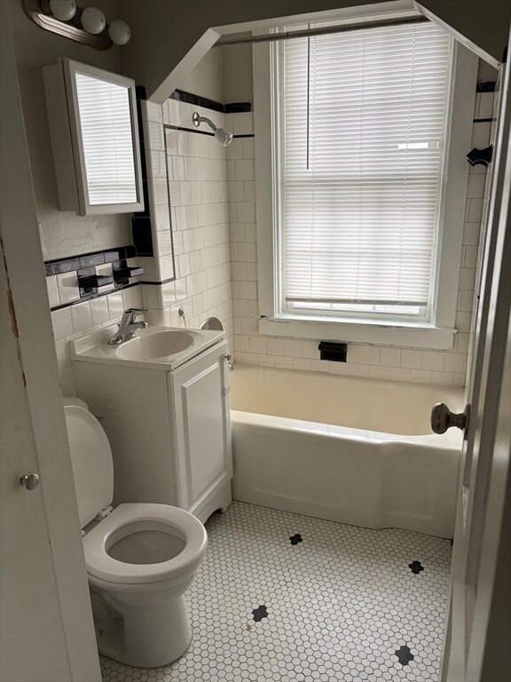 Building Photo - 133-137 Winter St