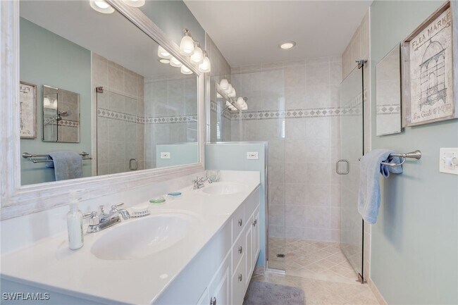 Building Photo - 280 Robin Hood Cir