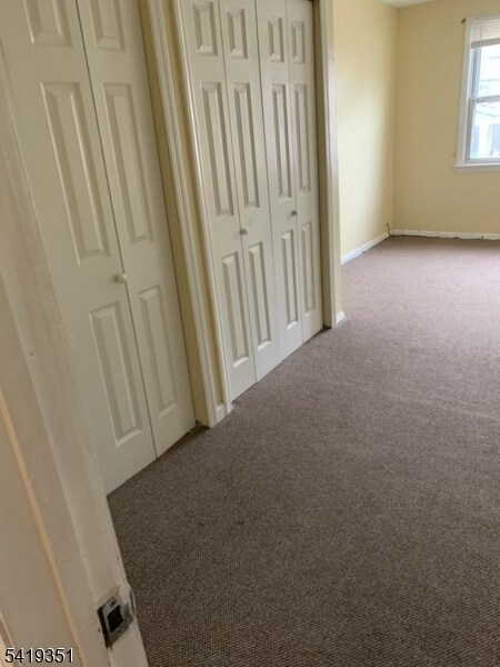 Building Photo - 129 Sayre St