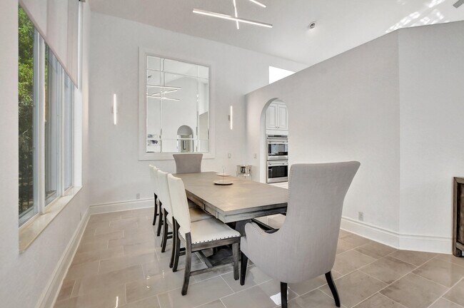 Building Photo - 6766 Royal Orchid Cir