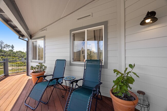 Building Photo - 323 Bodmer Ln