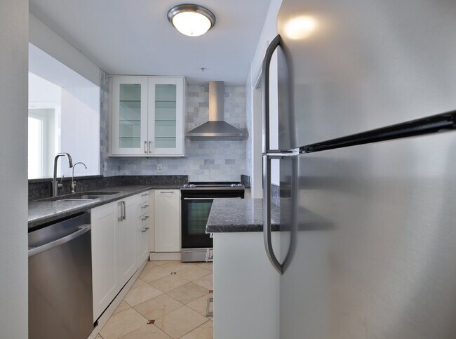 Building Photo - 345 Bayshore Blvd