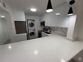 Building Photo - 7910 N Colony Cir