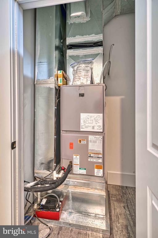 Building Photo - 177 Chestnut St