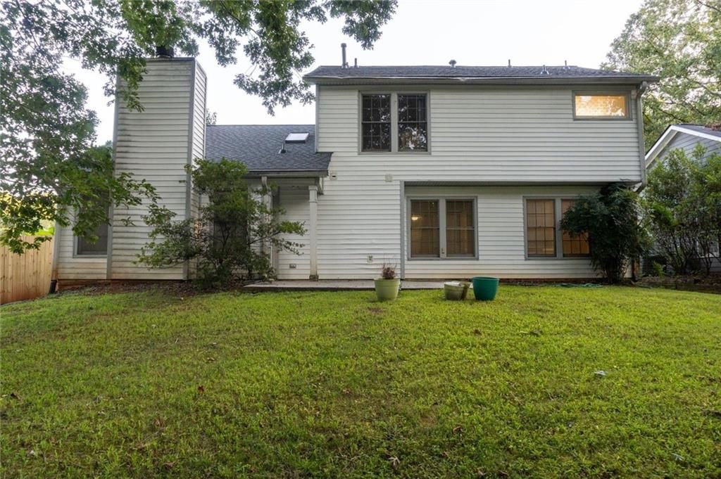 Building Photo - 110 Beaverwood Ln