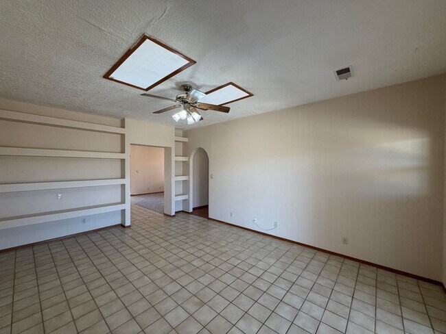 Building Photo - 7281 Spruce Mountain Loop NE