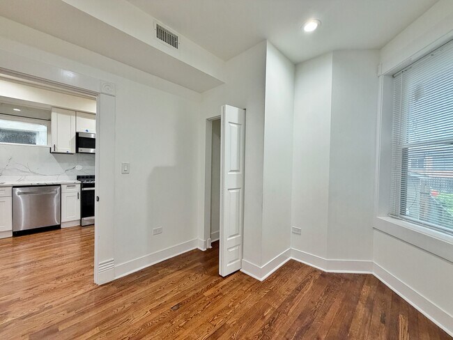 Building Photo - 3316 W Flournoy St