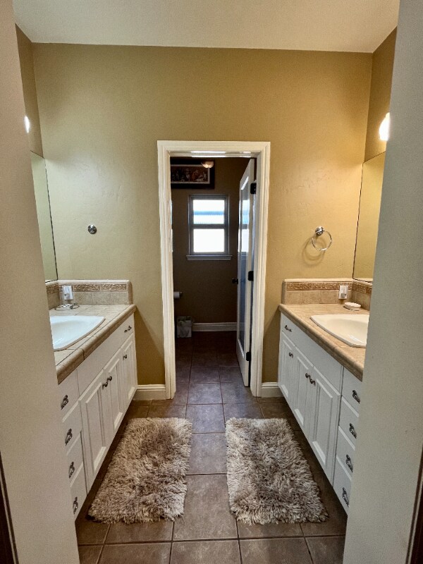 Building Photo - 4709 W Harold Ave