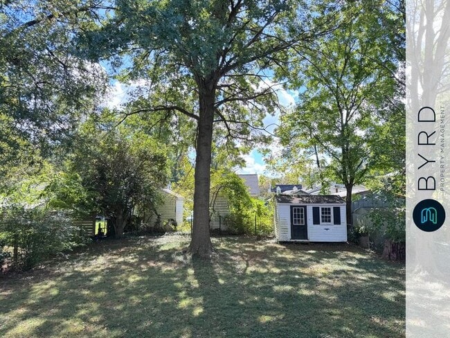 Building Photo - 1715 Elmsmere Ave