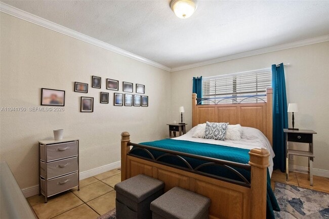 Building Photo - 6703 N Kendall Dr