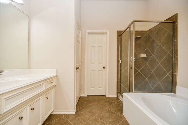 Building Photo - 14947 Atmore Pl Dr