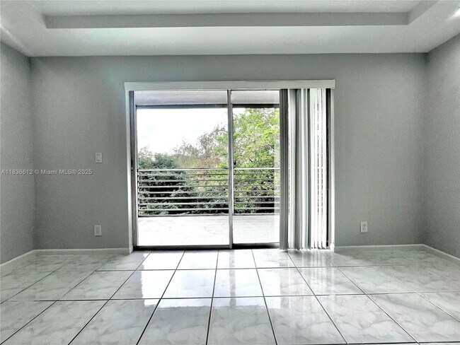 Building Photo - 8450 Lagos De Campo Blvd