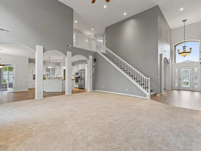Building Photo - 3577 Woodbury Ct S