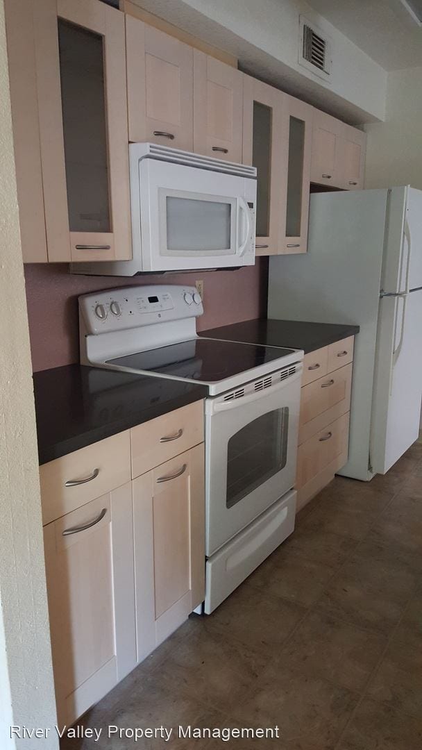 Building Photo - 2 br, 1 bath House - 351 Del Verde Circle #4