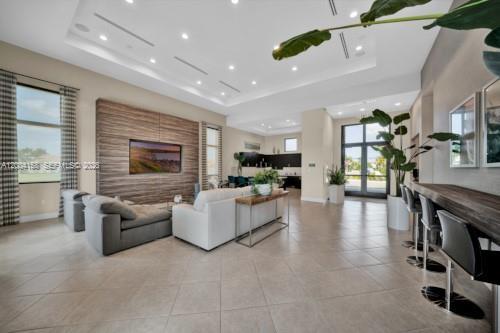 Building Photo - 154 SE 23rd Terrace