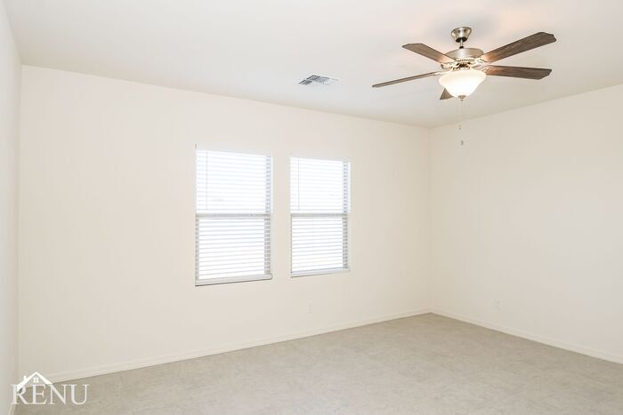 Building Photo - 35578 W San Capistrano Ave