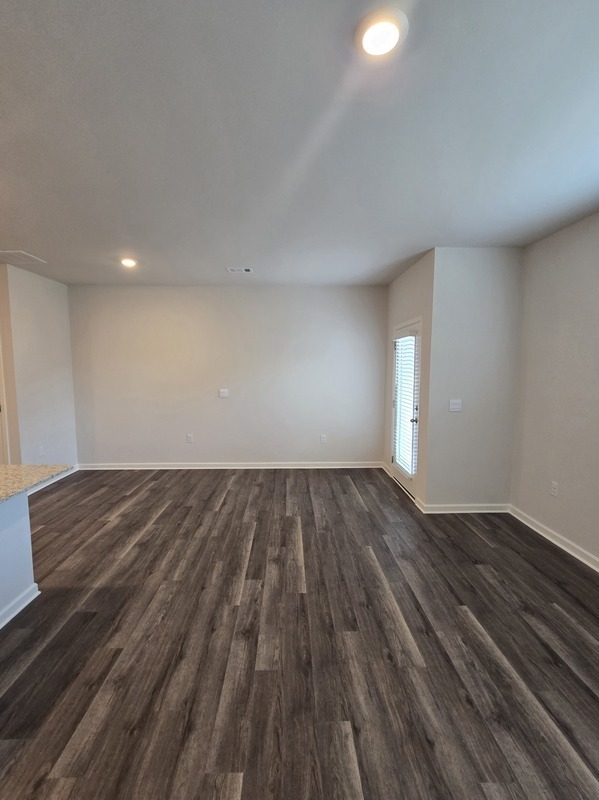 Building Photo - 12 Sweetspire Dr