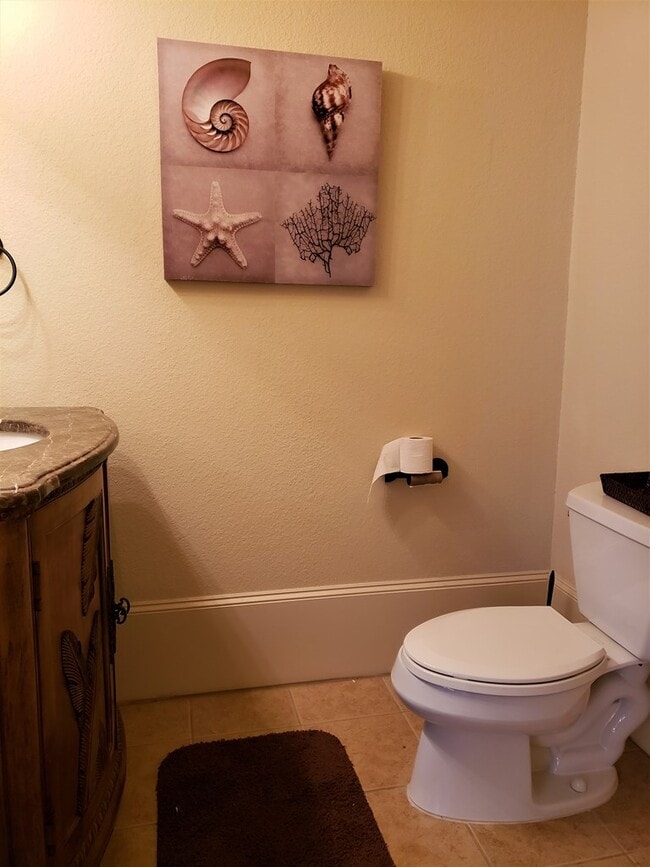 Building Photo - 201 W Capricorn Dr