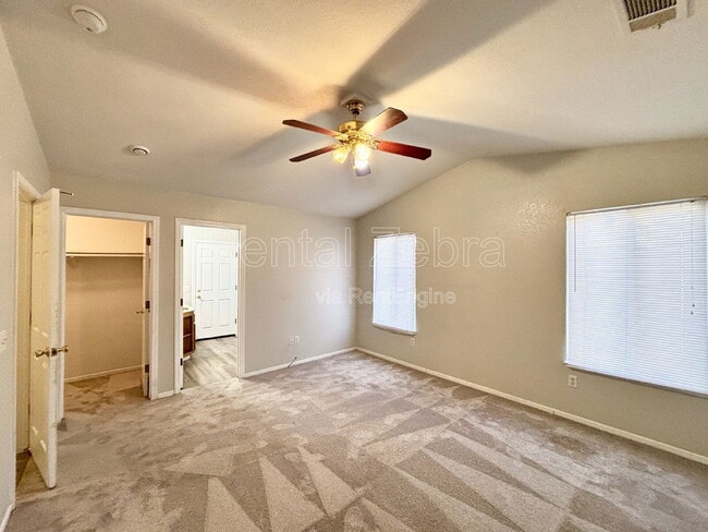 Building Photo - 1861 Creekside Dr