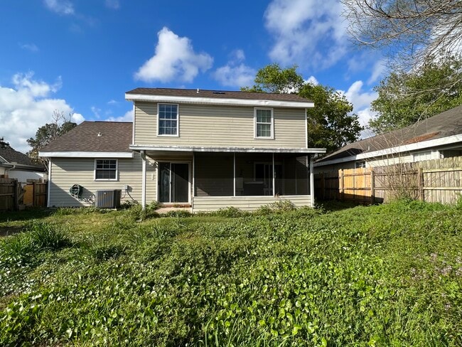 Building Photo - 1100 Post Oak Path