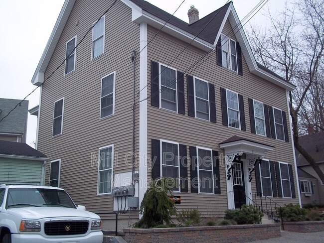 Building Photo - 21 Jane St