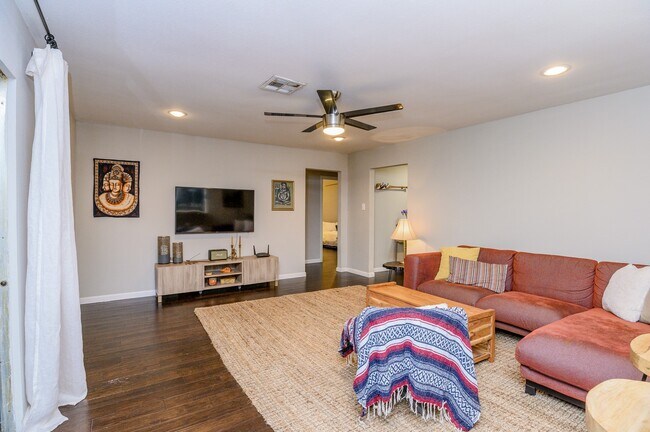 Building Photo - 3630 Zoch Ln