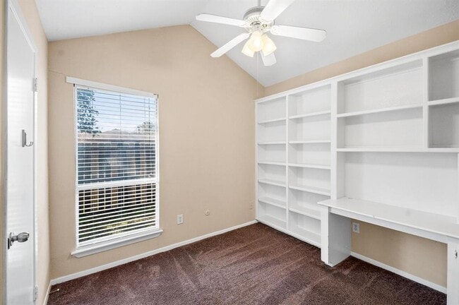 Building Photo - 1026 Melford Ave