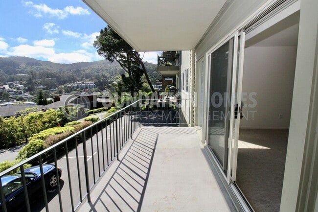 Building Photo - Sausalito Condo with Scenic Views!  Covered Parking!  Pool!  FOUNDATION