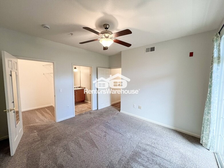 Building Photo - 7440 S Blackhawk St