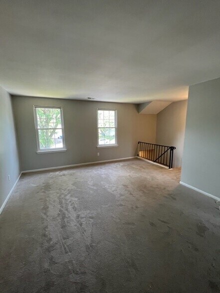 Building Photo - 1777 N Dove Rd