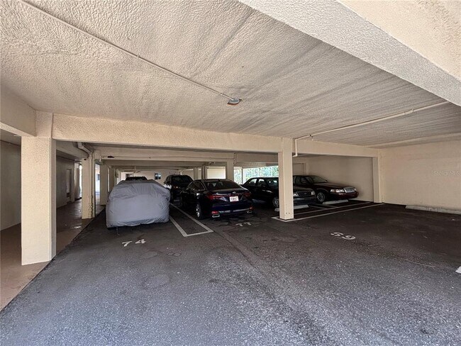 Building Photo - 1200 N Shore Dr NE
