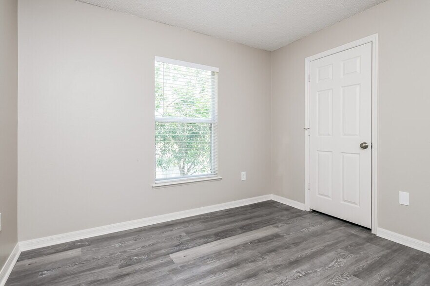 Building Photo - 2959 Leba Ln