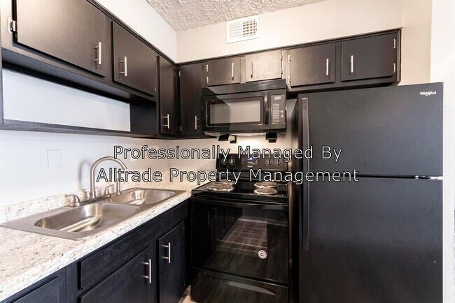 Building Photo - 4850 Fegenbush Ln