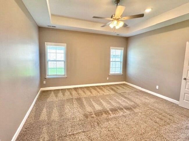Building Photo - Move In Special! Now Leasing A 4 Bedroom 3...
