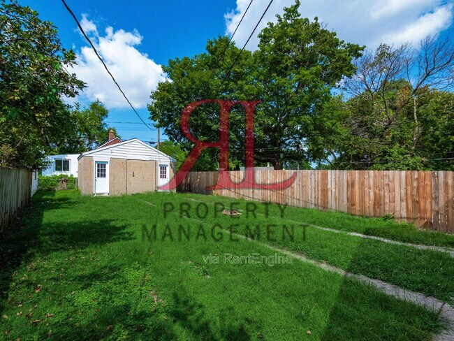 Building Photo - 439 Eldridge Ave