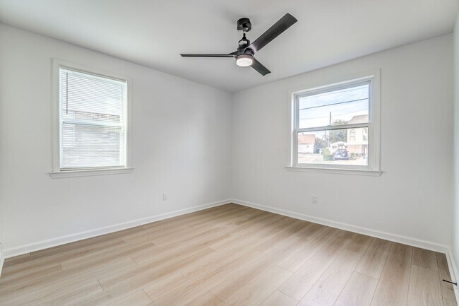 Building Photo - 1865 Ferber Ave