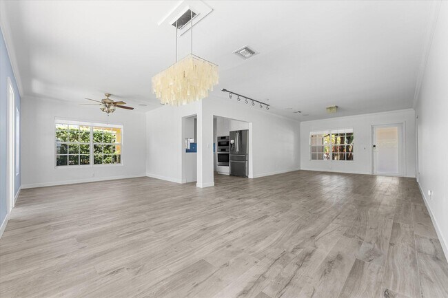 Building Photo - 8934 Emerson Ave