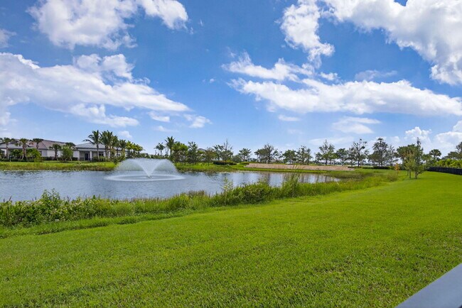 Building Photo - 10904 Stellar Cir