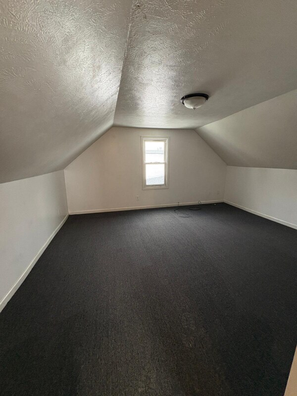 Building Photo - 5324 Kohout St