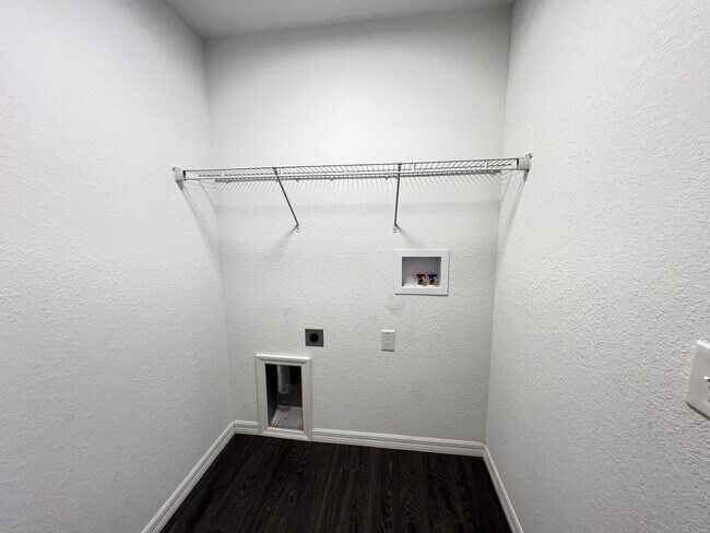 Building Photo - 111 Fisher Rd