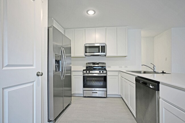 Building Photo - 3805 Swift Fox Rd