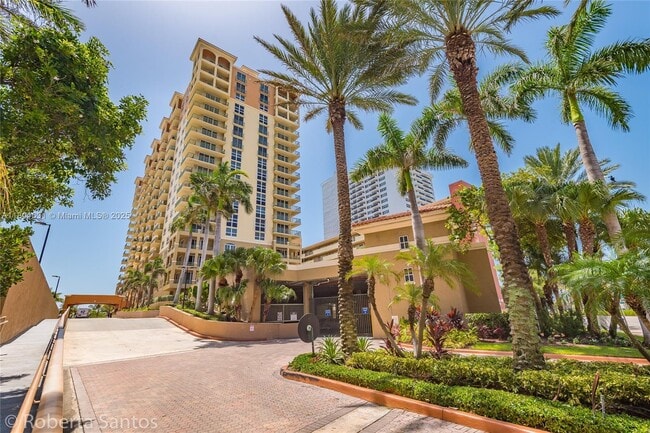 Building Photo - 2080 S Ocean Dr