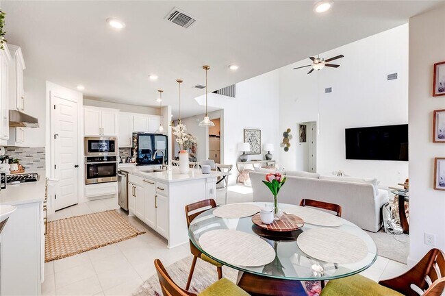 Building Photo - 133 Goshen Dr