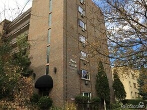 Building Photo - 1045 Pennsylvania St